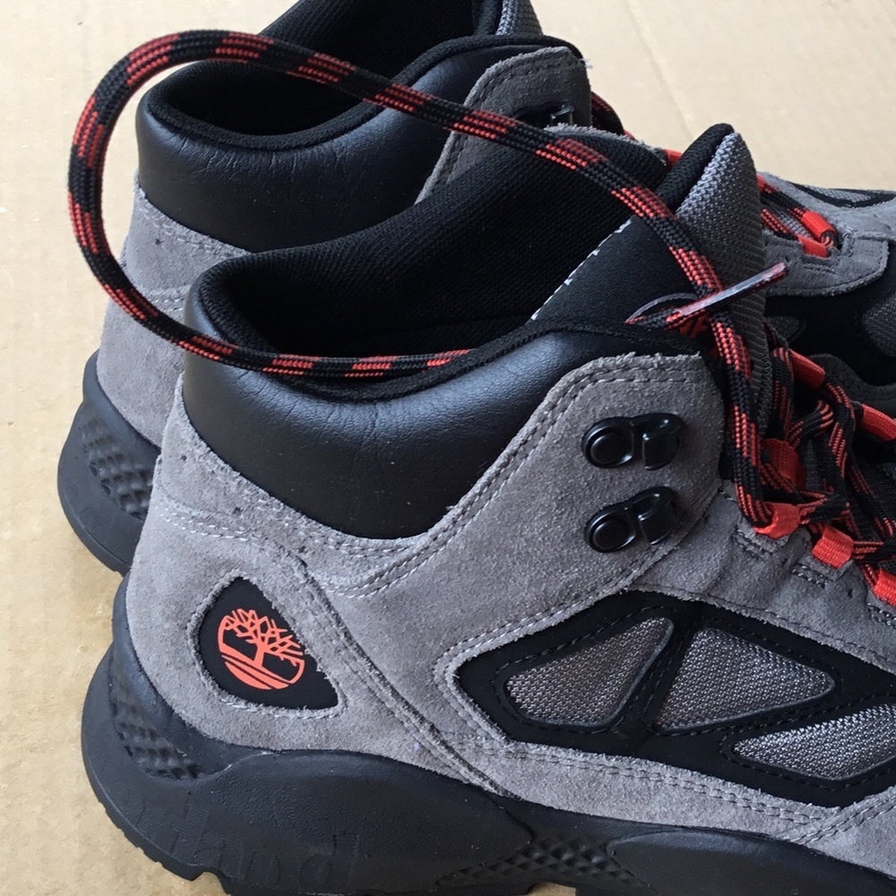 TIMBERLAND BOOTS - Picture 8 of 10